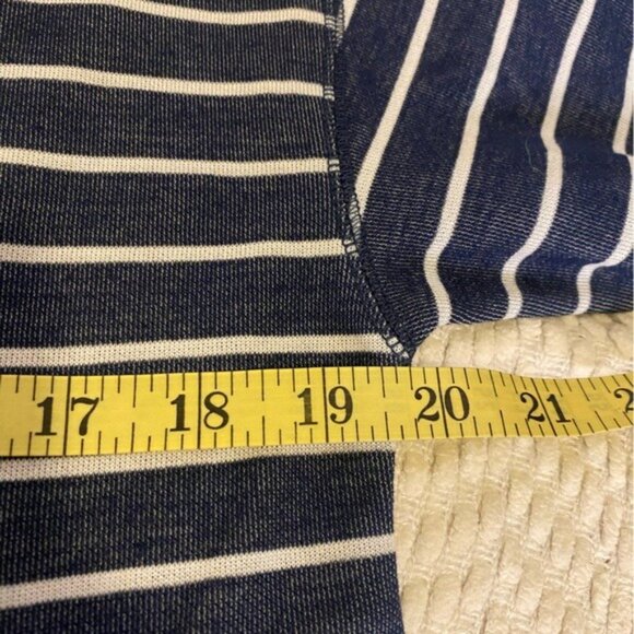 Lands End Navy & White Striped 3/4 Sleeve Top Size M-L Casual Pullover Shirt - Picture 5 of 7